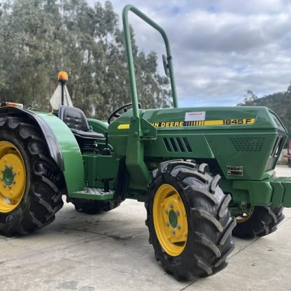 TRATOR JOHN DEERE 1845F